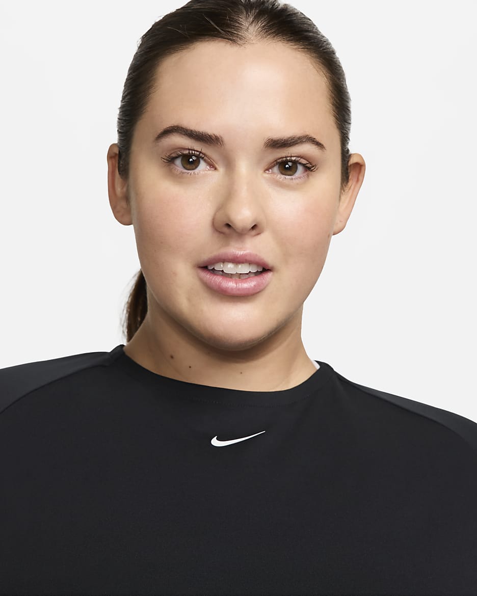 Nike Pro Women s Dri FIT Cropped Long Sleeve Top Plus Size Nike CA